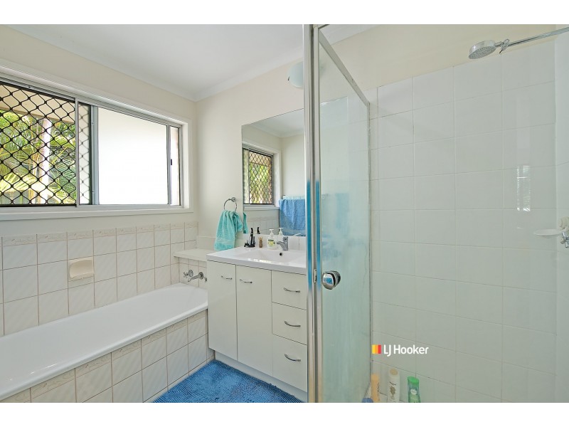 19 Eyre Avenue, Petrie QLD 4502