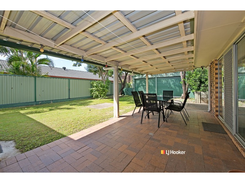 19 Eyre Avenue, Petrie QLD 4502