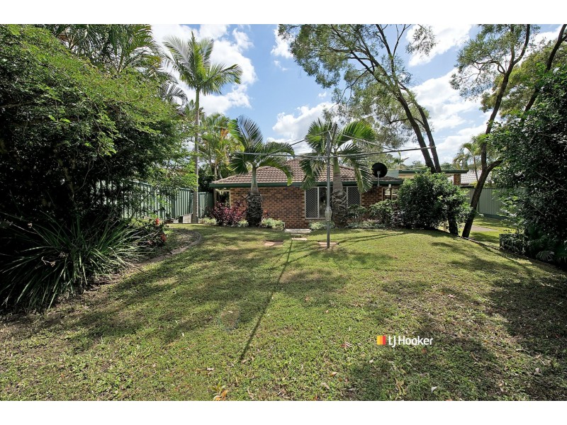 19 Eyre Avenue, Petrie QLD 4502