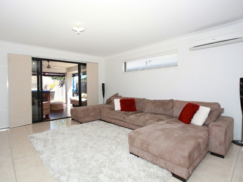 29 Diane Parade, Kallangur QLD 4503