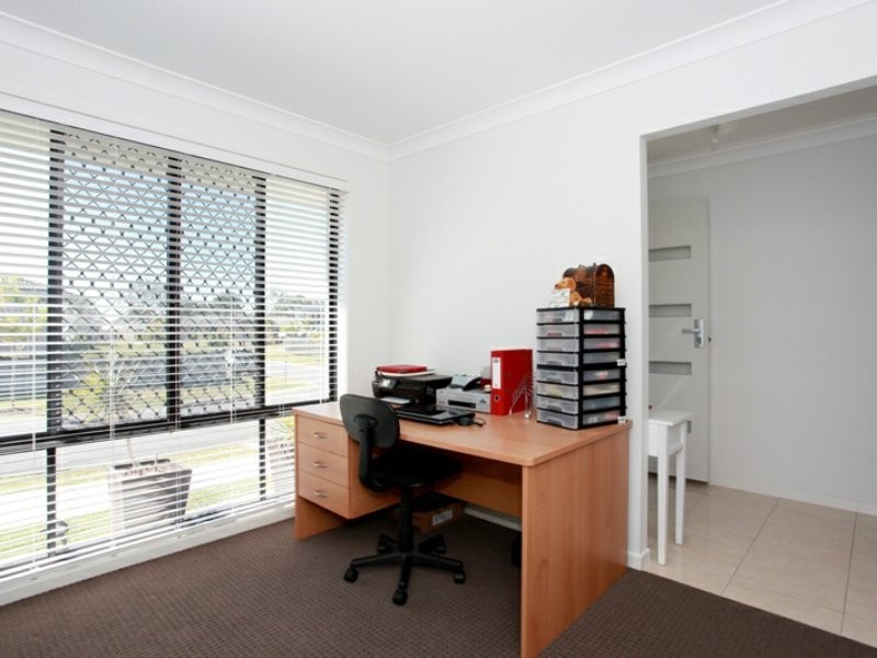 29 Diane Parade, Kallangur QLD 4503