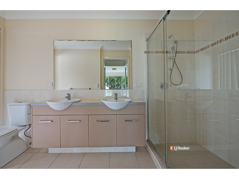 35 Sunstone Circuit, Mango Hill QLD 4509