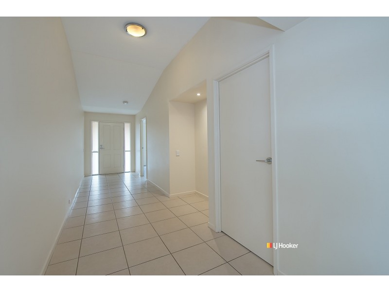 35 Sunstone Circuit, Mango Hill QLD 4509