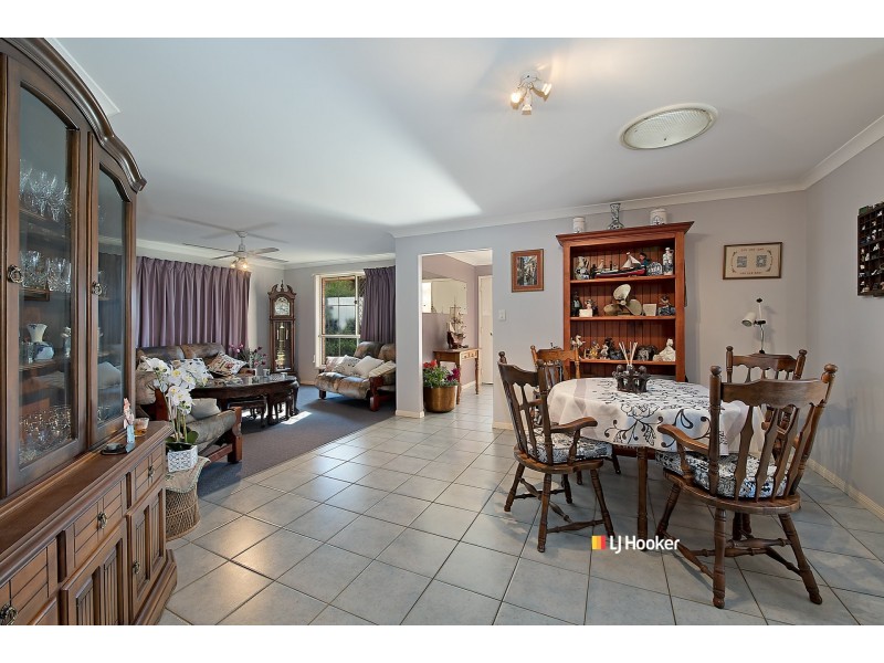 8 Azure Crescent, Griffin QLD 4503