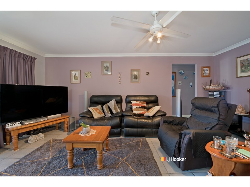 8 Azure Crescent, Griffin QLD 4503