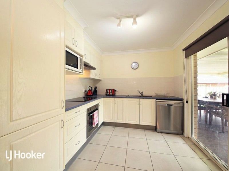 16 Wood Court, Kallangur QLD 4503