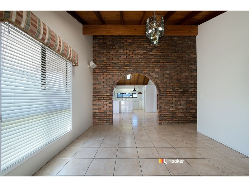 4 Oakview Court, Kallangur QLD 4503