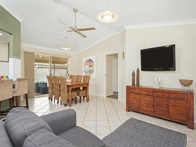 2 Boobook Court, Narangba QLD 4504