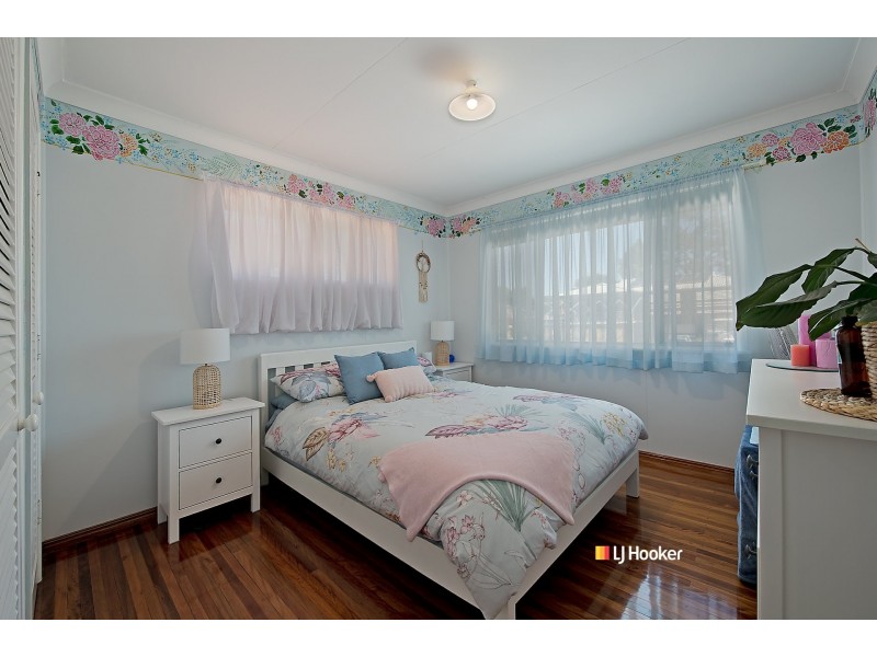 24 Mark Street, Kallangur QLD 4503