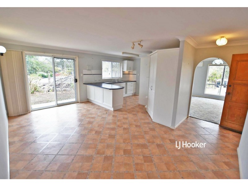 6 Poplar Place, Kallangur QLD 4503