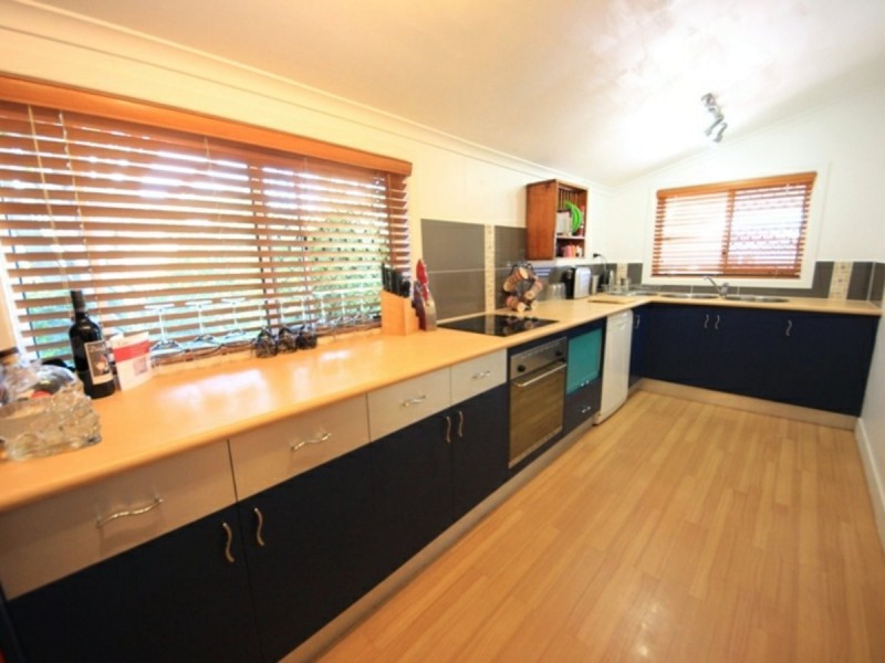 13 Wyllie Street, Petrie QLD 4502