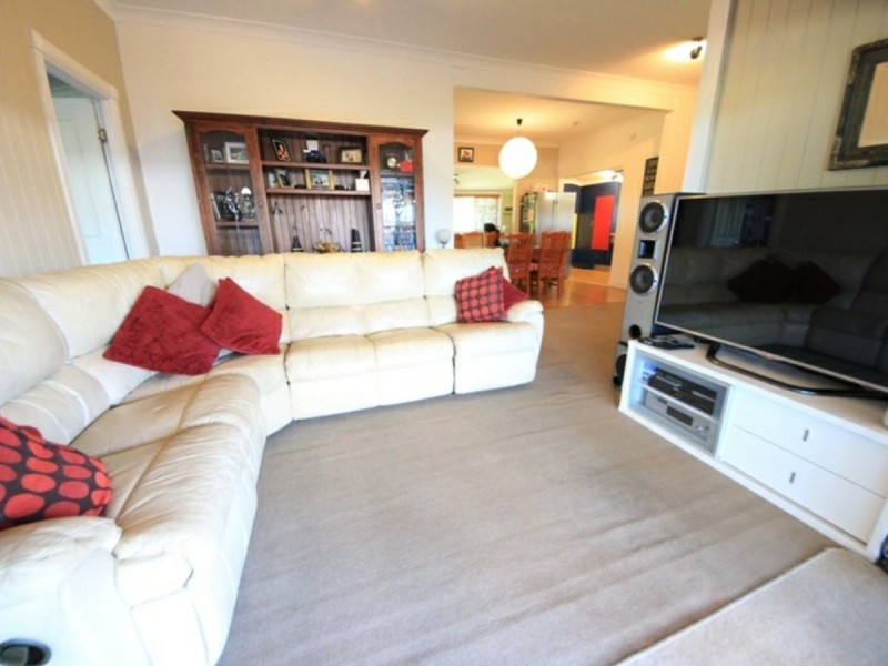 13 Wyllie Street, Petrie QLD 4502