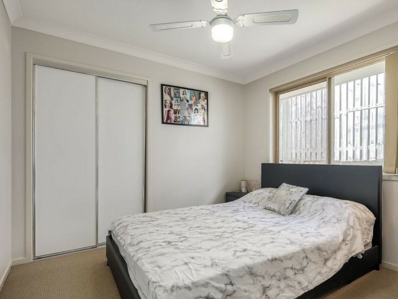 11 Lilly Crescent, Kallangur QLD 4503