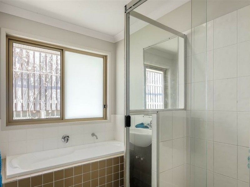 11 Lilly Crescent, Kallangur QLD 4503