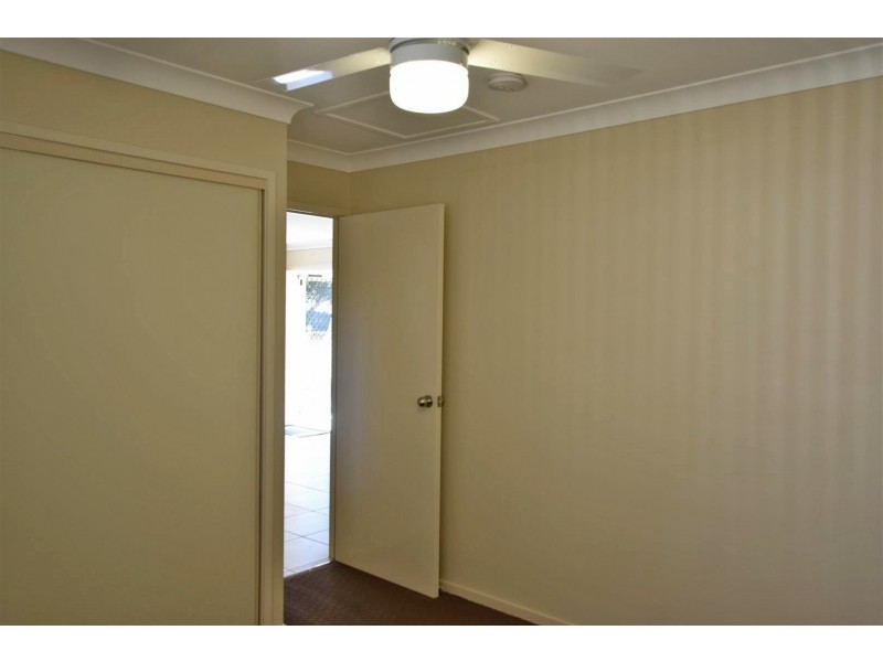 2/16 Baines Street, Kallangur QLD 4503