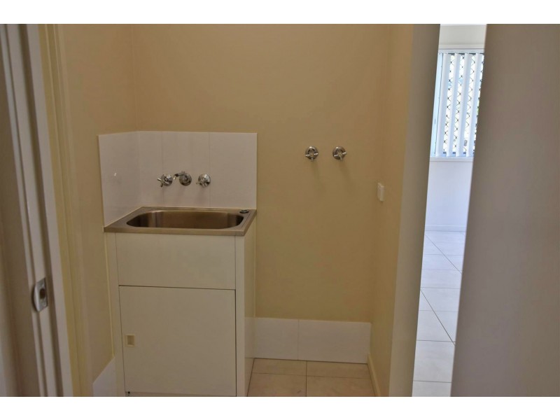 2/16 Baines Street, Kallangur QLD 4503