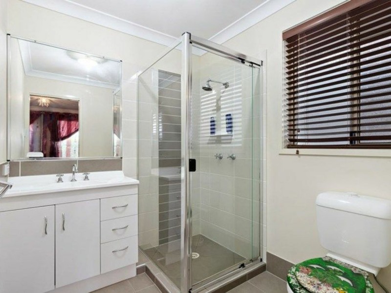 27 Diane Parade, Kallangur QLD 4503