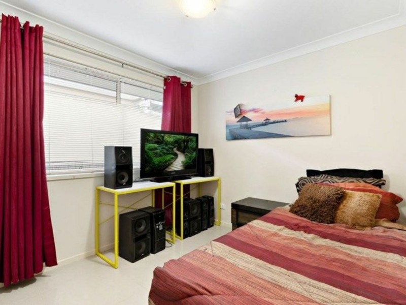 27 Diane Parade, Kallangur QLD 4503