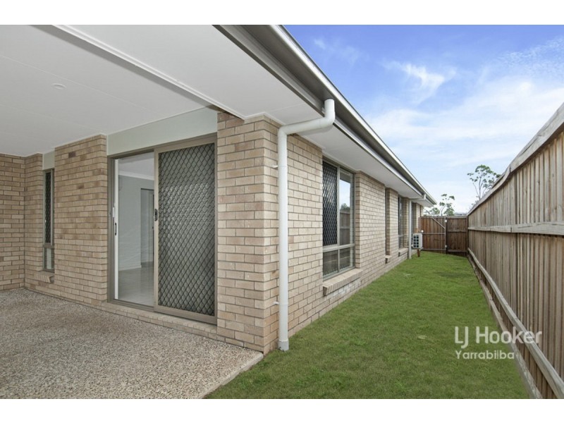 27 Diane Parade, Kallangur QLD 4503