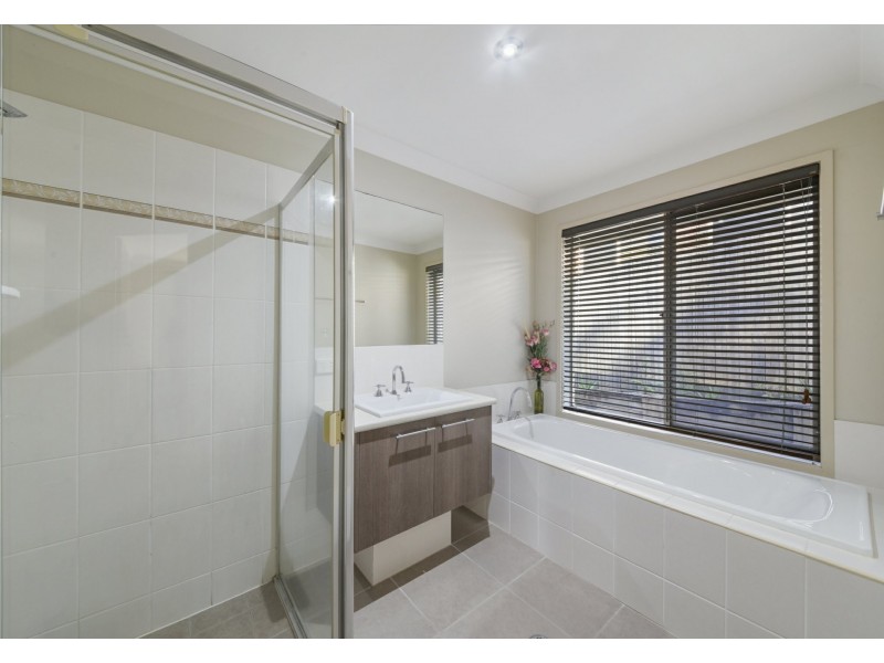 32 Pine Crest Drive, Kurwongbah QLD 4503