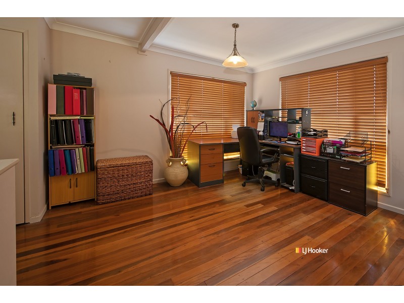 18 Campbell Street, Kallangur QLD 4503