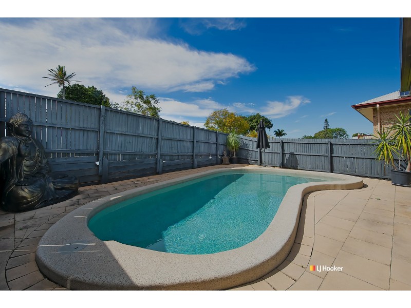4 Maple Street, Kallangur QLD 4503