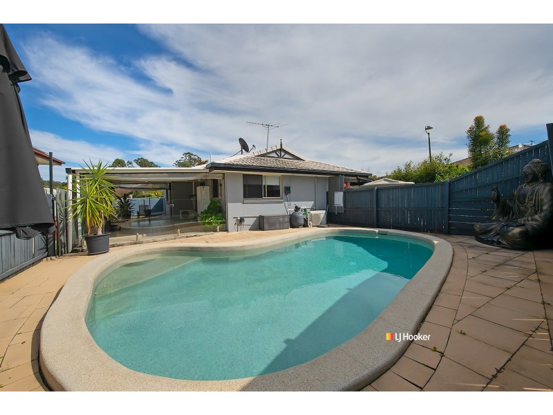 4 Maple Street, Kallangur QLD 4503