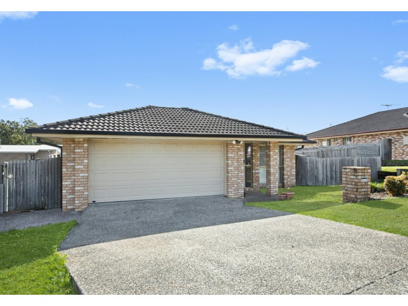12 Outlook Court, Kallangur QLD 4503