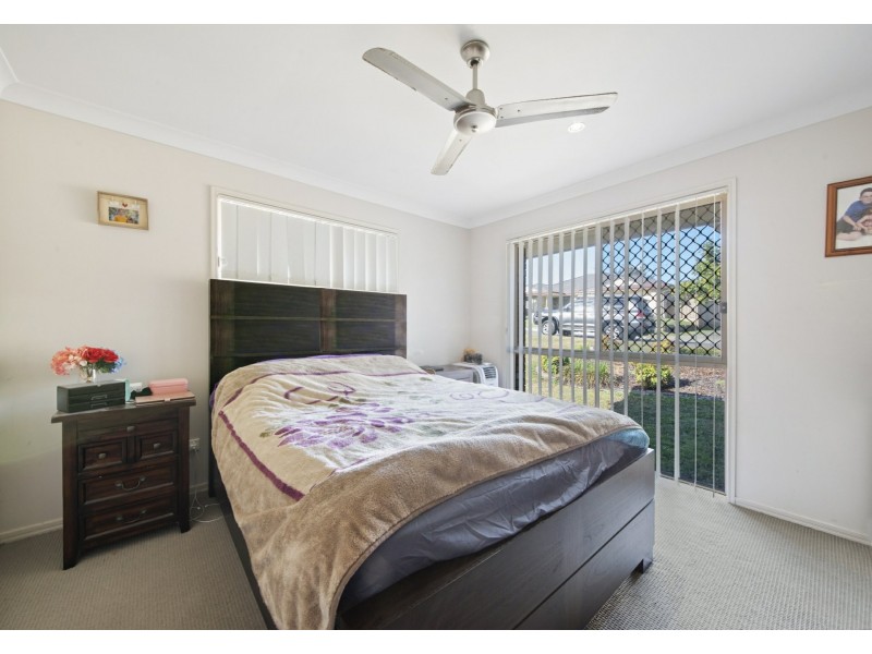 12 Outlook Court, Kallangur QLD 4503