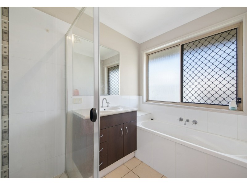 12 Outlook Court, Kallangur QLD 4503