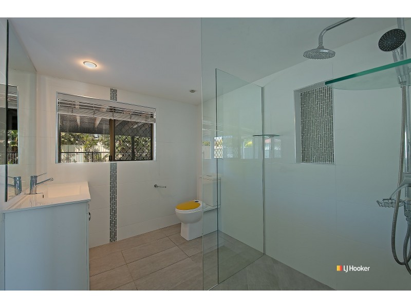 102 Gawain Road, Bracken Ridge QLD 4017