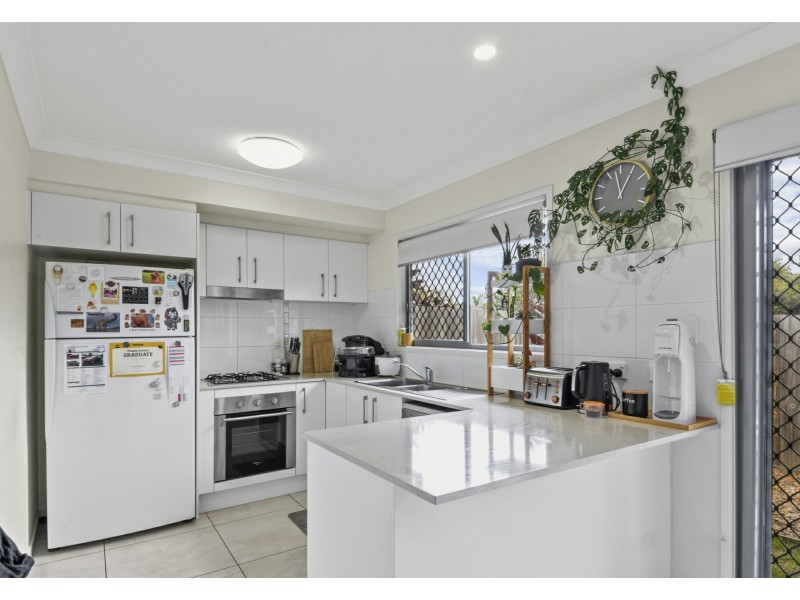 3/17 Armstrong Street, Petrie QLD 4502