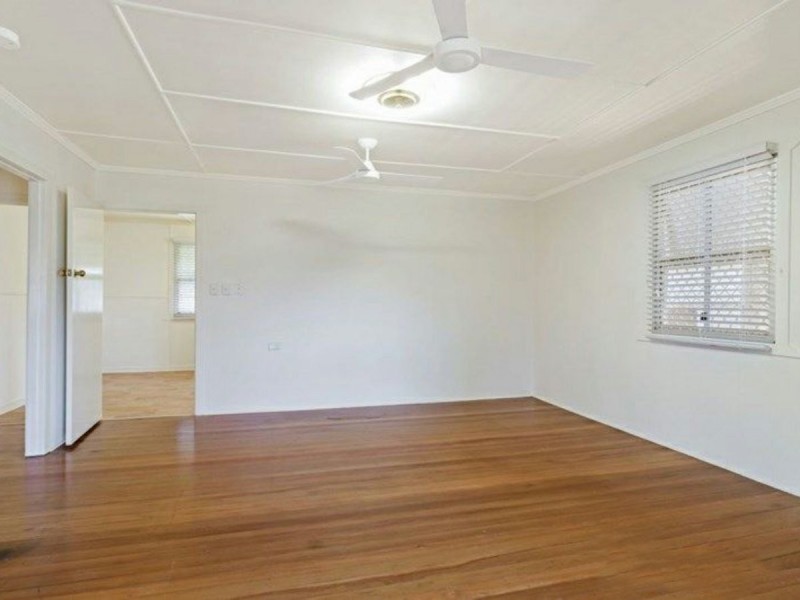 33 Kent Street, Kallangur QLD 4503