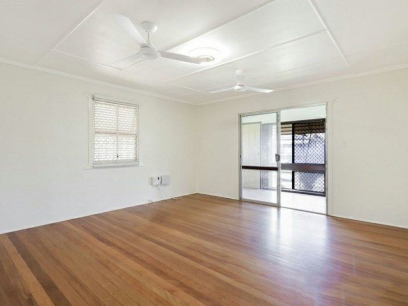 33 Kent Street, Kallangur QLD 4503