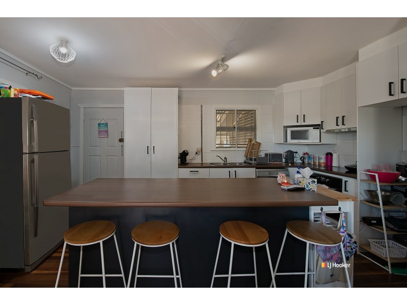 6 Sheehan Street, Kallangur QLD 4503