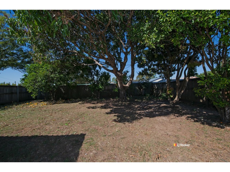 6 Sheehan Street, Kallangur QLD 4503