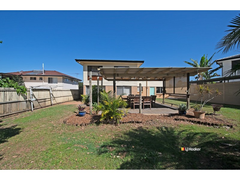 18 Campbell Street, Kallangur QLD 4503