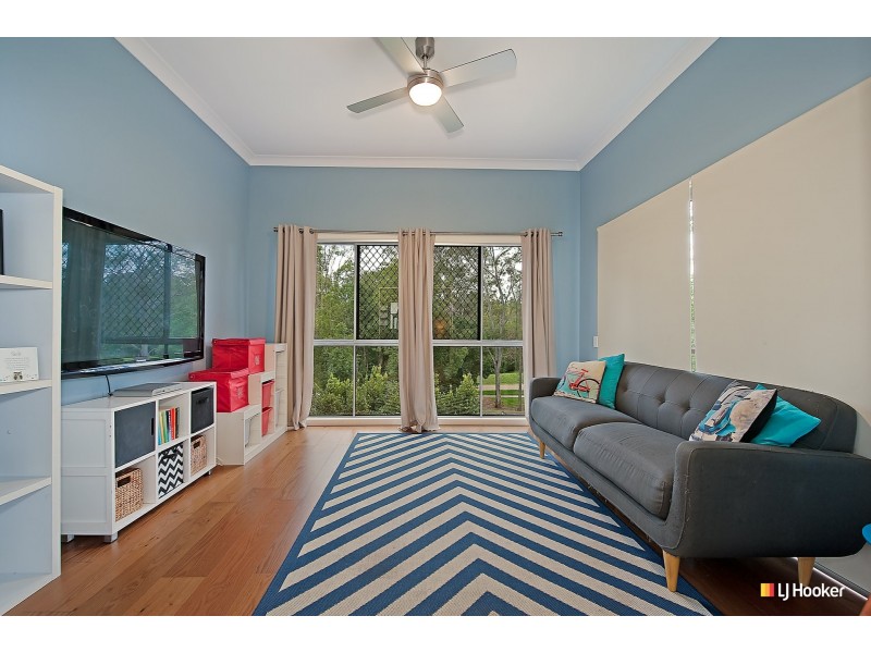 61 Kirri Avenue, Petrie QLD 4502