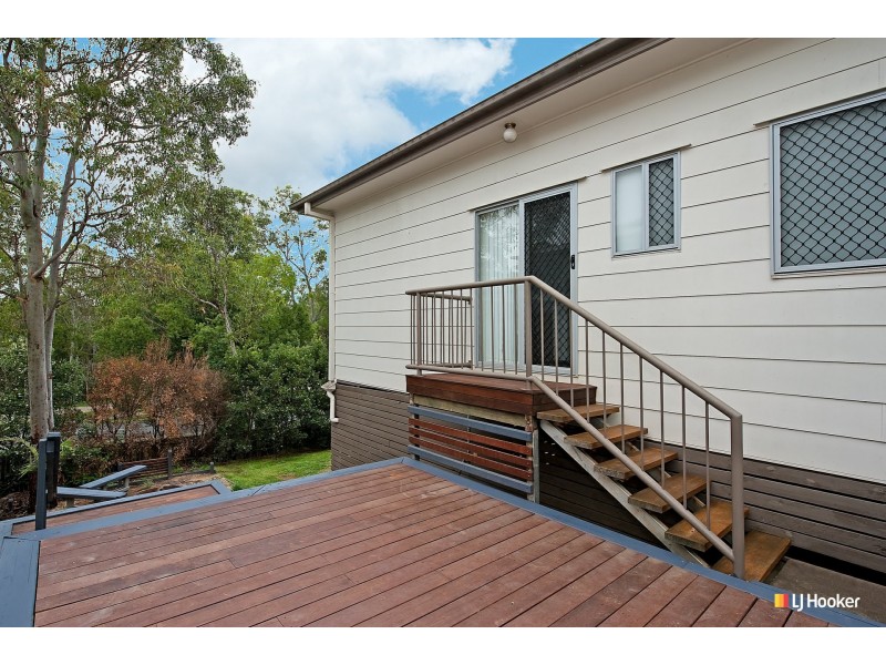 61 Kirri Avenue, Petrie QLD 4502