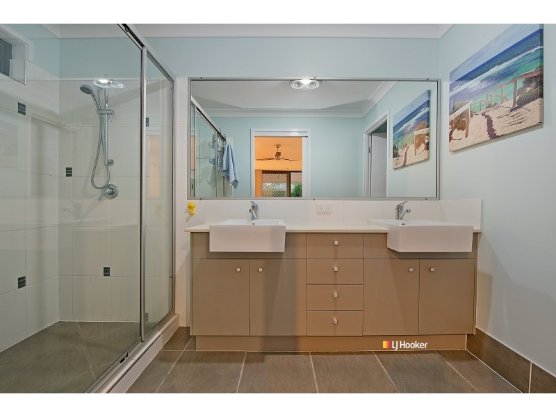 4 Aniseed Crescent, Griffin QLD 4503