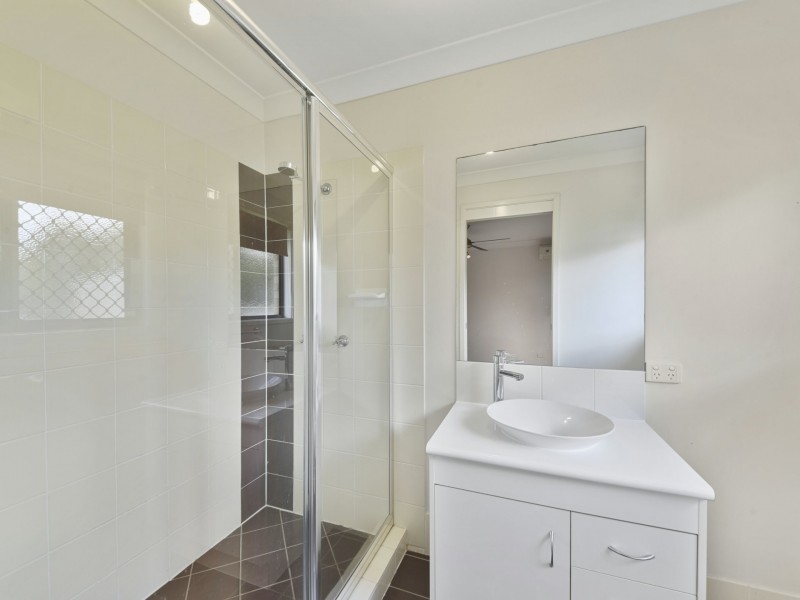 21 Water Street, Kallangur QLD 4503