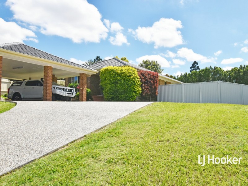 40 Washbrook Crescent, Petrie QLD 4502
