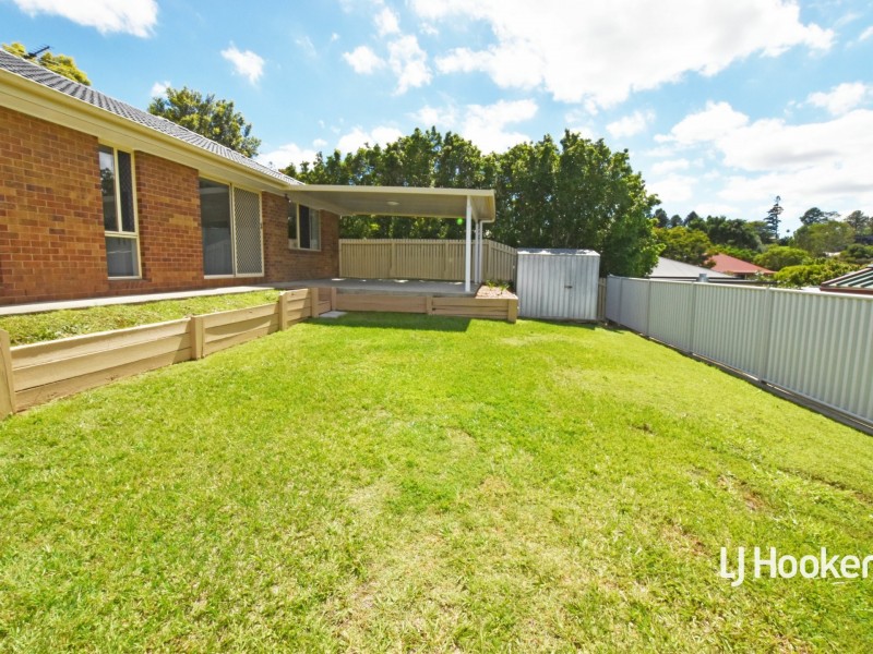 40 Washbrook Crescent, Petrie QLD 4502