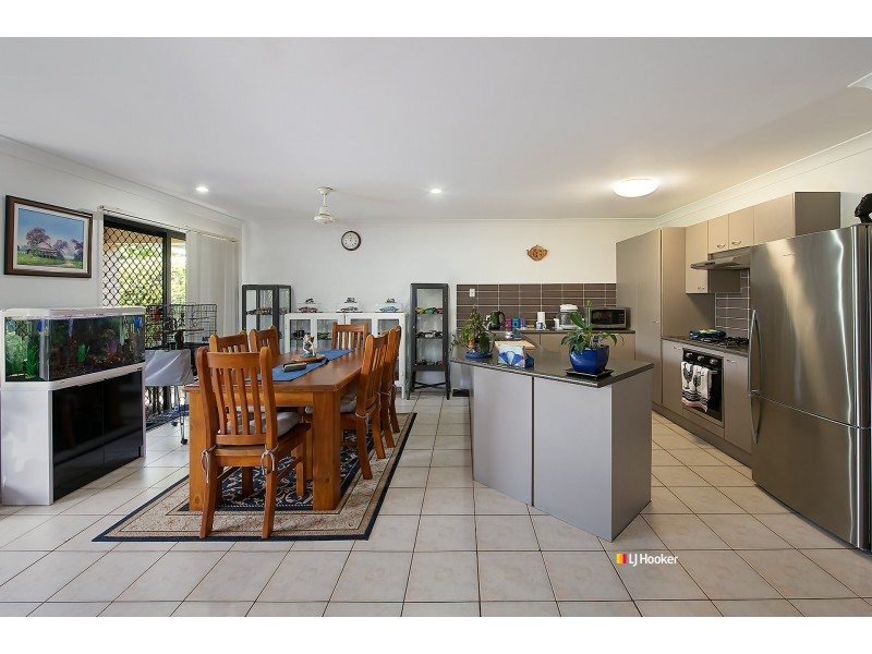 16 Diamond Avenue, Kallangur QLD 4503
