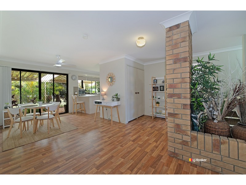 1 Arrakune Crescent, Kallangur QLD 4503