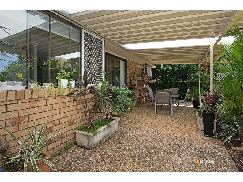 1 Arrakune Crescent, Kallangur QLD 4503