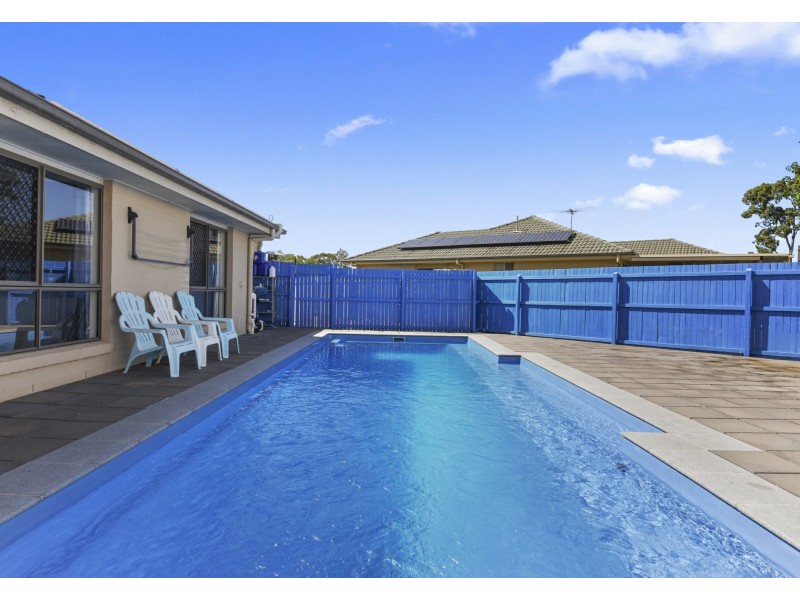 5 Regal Place, Kallangur QLD 4503