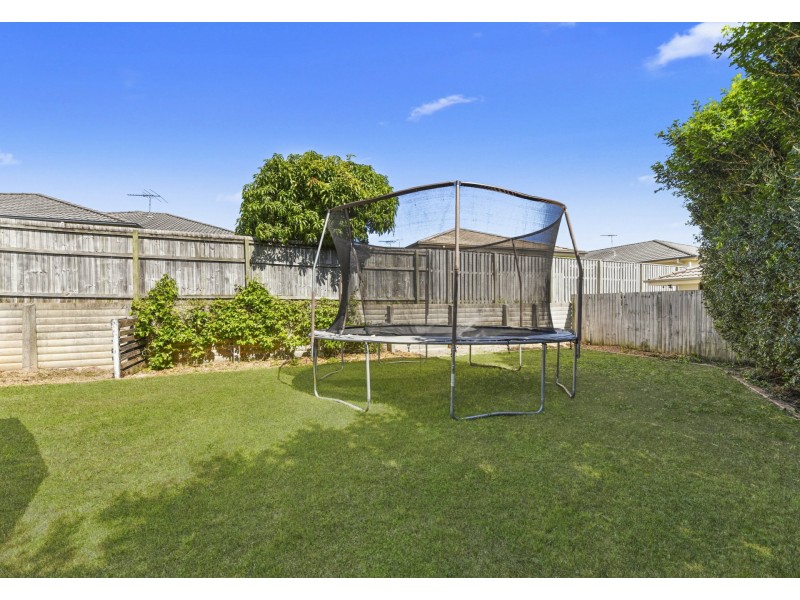 5 Regal Place, Kallangur QLD 4503