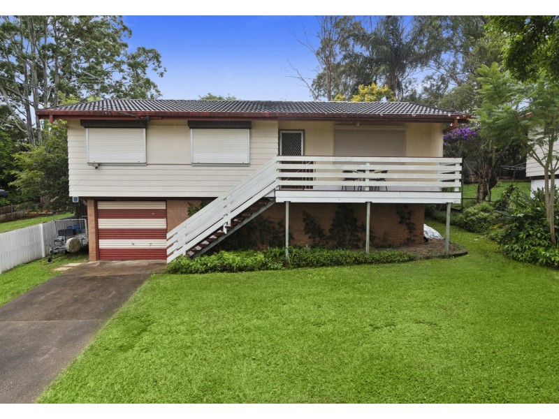 12 Leis Road, Kallangur QLD 4503