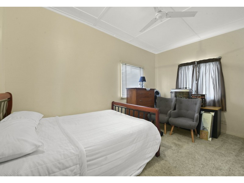75 Victoria Avenue, Woody Point QLD 4019
